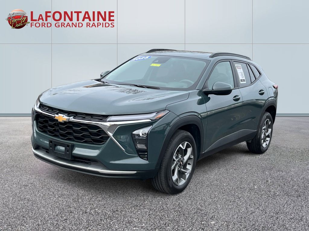 2025 Chevrolet Trax LT FWD