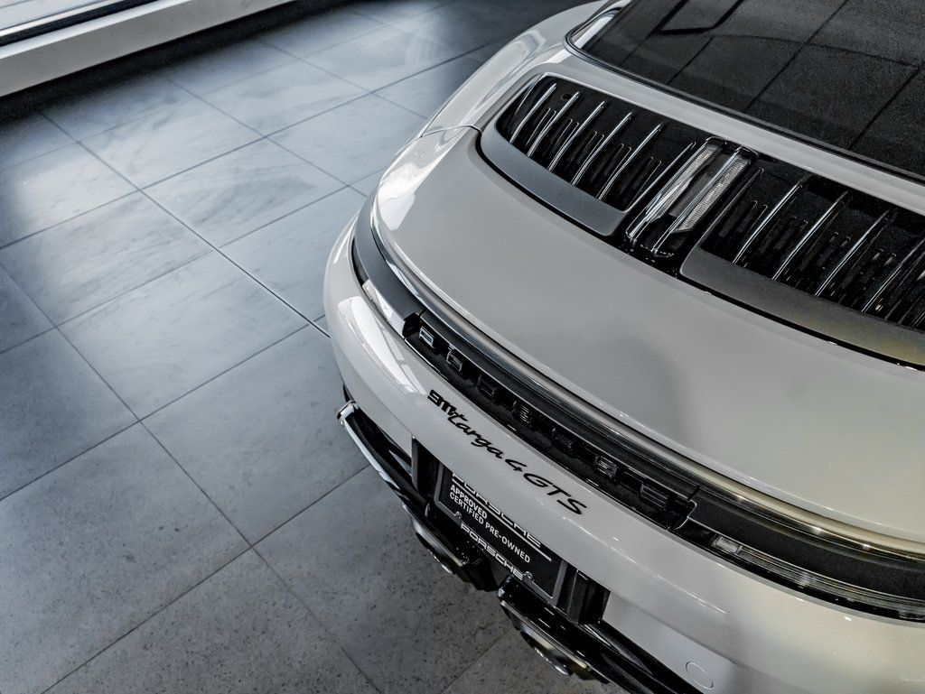 Certified Used 2025  Porsche Targa 4 GTS image 31