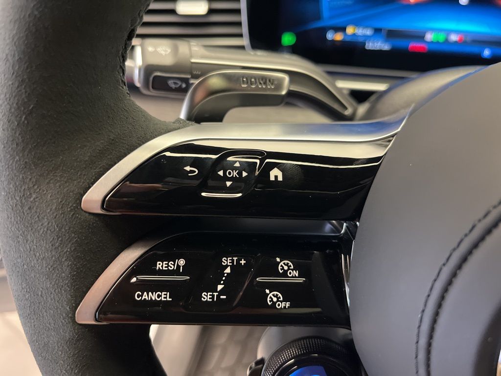 Thumbnail: 2026 Mercedes-Benz GLE - 14