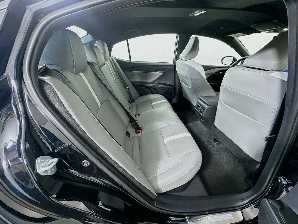 Thumbnail: 2025 Toyota Camry - 27