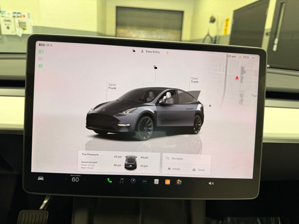 Thumbnail: 2023 Tesla Model Y - 15