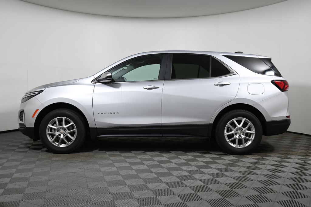 Thumbnail: 2022 Chevrolet Equinox - 2