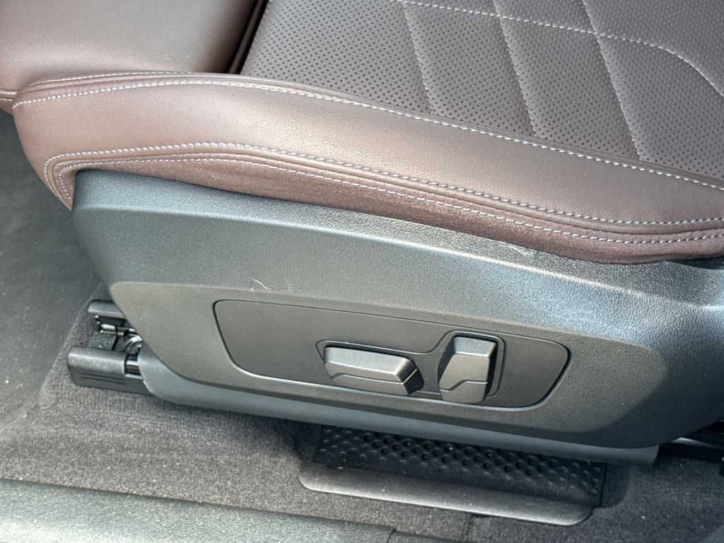 Certified Used 2023 Black BMW xDrive28i image 24