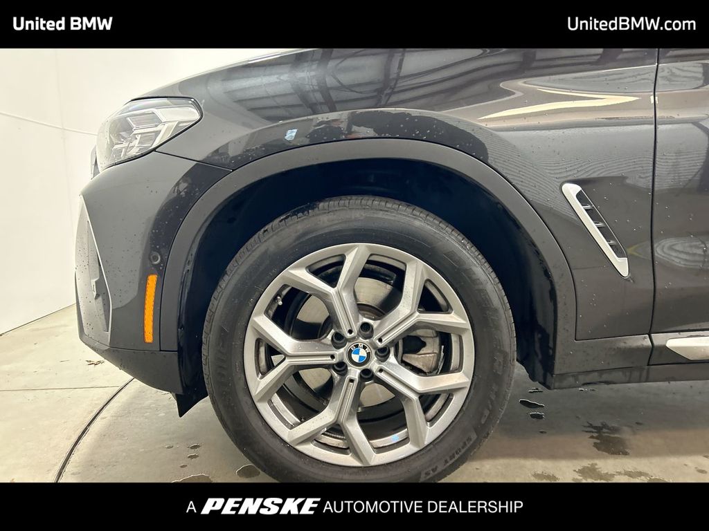 2024 BMW X4 xDrive30i 10
