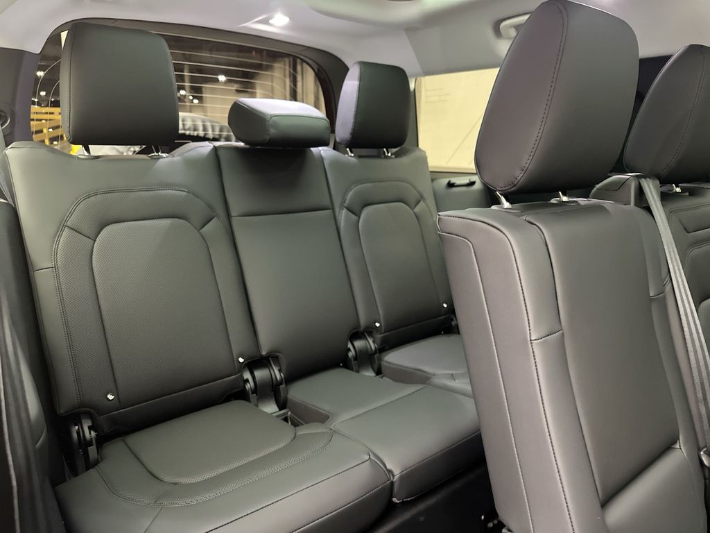 Thumbnail: 2026 Land Rover Defender - 8