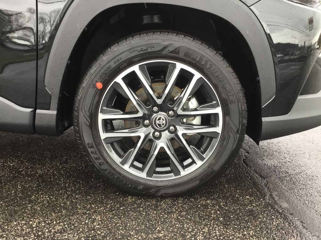 Thumbnail: 2026 Toyota Corolla Cross - 12