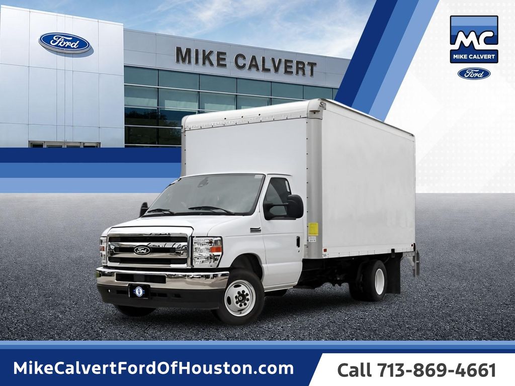 Oxford White 2027 Ford E-Series Chassis Pickup Truck Rear-Wheel Drive 6-Speed Automatic