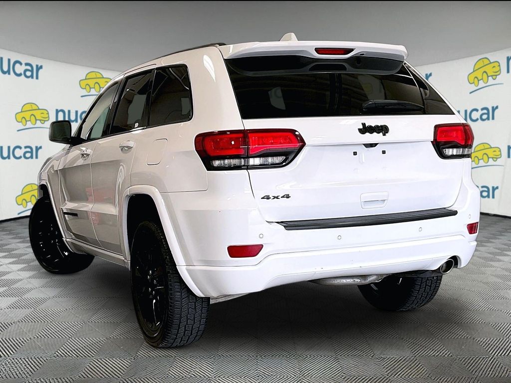 2018 Jeep Grand Cherokee — photo 4