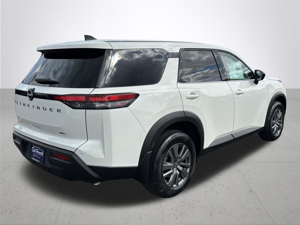 2025 Nissan Pathfinder S