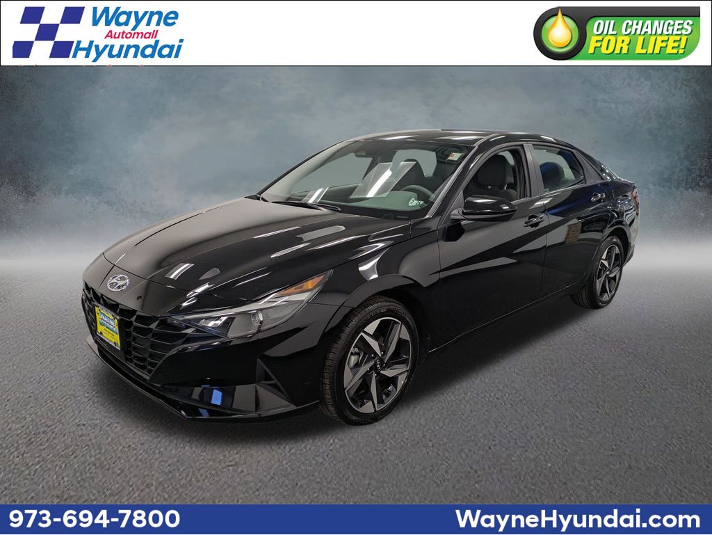 Onyx Black 2023 Hyundai Elantra Sedan Front-Wheel Drive Continuously Variable Transmission
