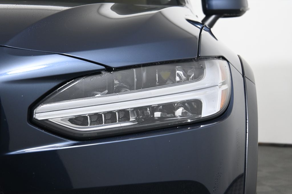 Thumbnail: 2020 Volvo S90 - 10