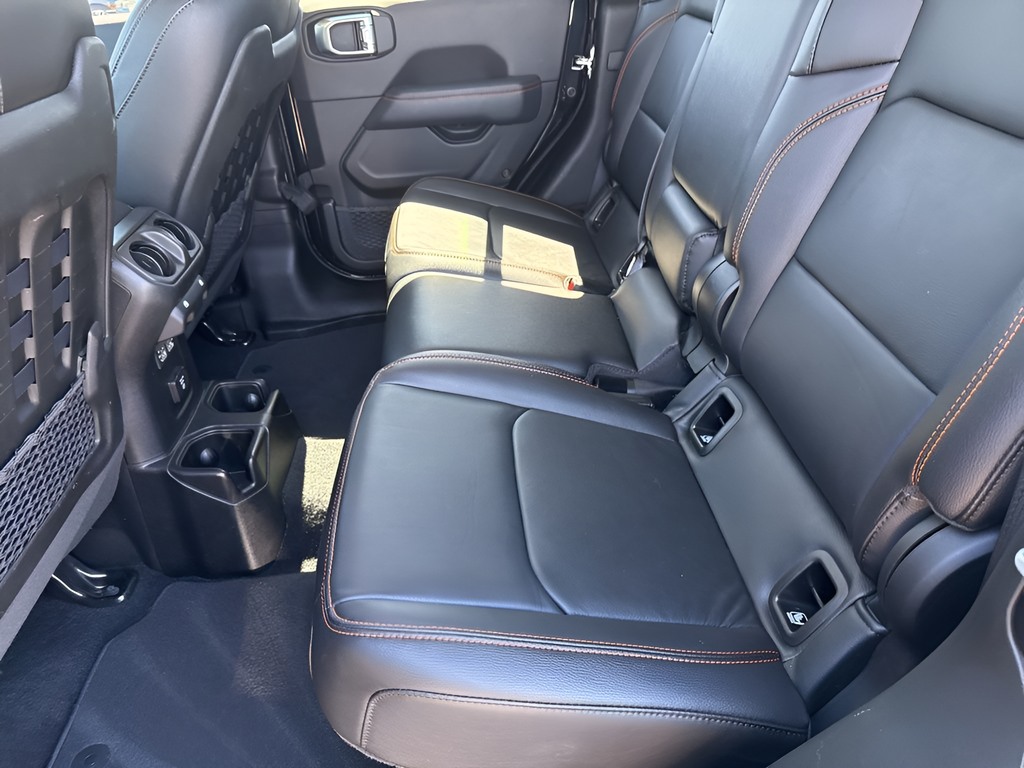 Used Car 2023 Jeep Gladiator  Mojave For Sale Under $40,000 In Austin, Texas