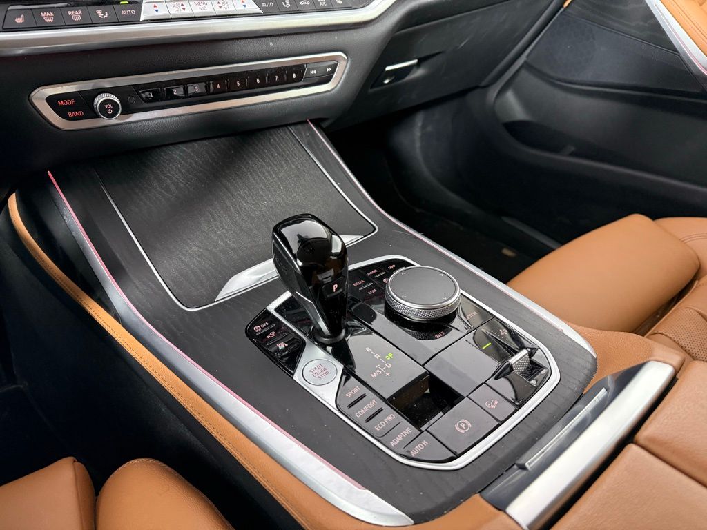 2022 BMW X7 xDrive40i 15