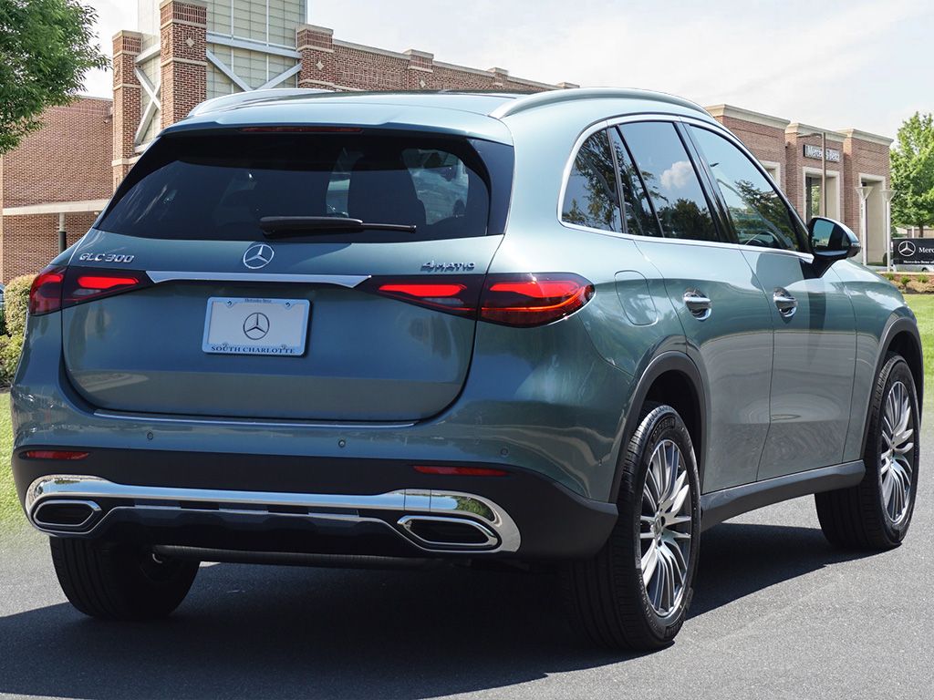 Thumbnail: 2026 Mercedes-Benz GLC - 6