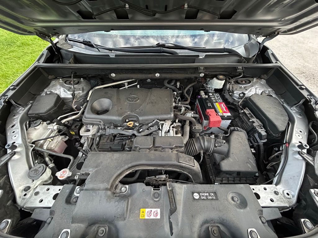 Thumbnail: 2019 Toyota RAV4 - 11