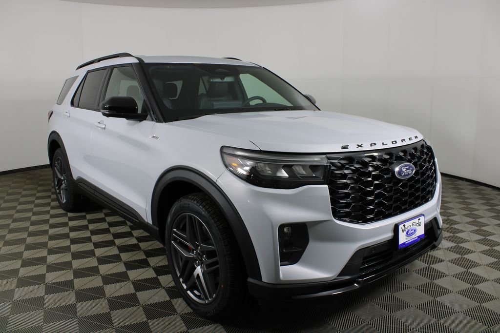 2026 Ford Explorer ST-Line AWD