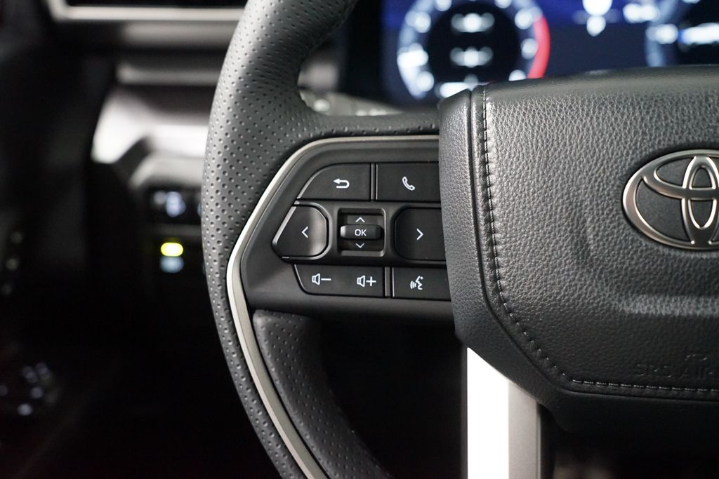 Thumbnail: 2025 Toyota 4Runner - 15