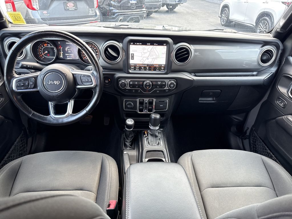 Used 2021 Gray Jeep Unlimited Sahara image 13