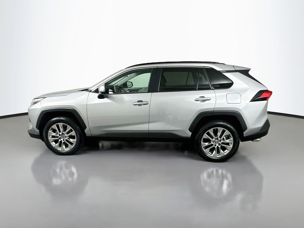 Thumbnail: 2023 Toyota RAV4 - 8