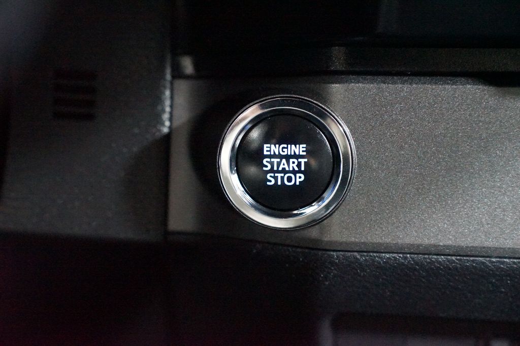 Thumbnail: 2023 Toyota Tacoma - 21