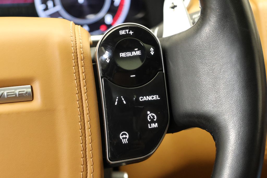 Thumbnail: 2019 Land Rover Range Rover - 19