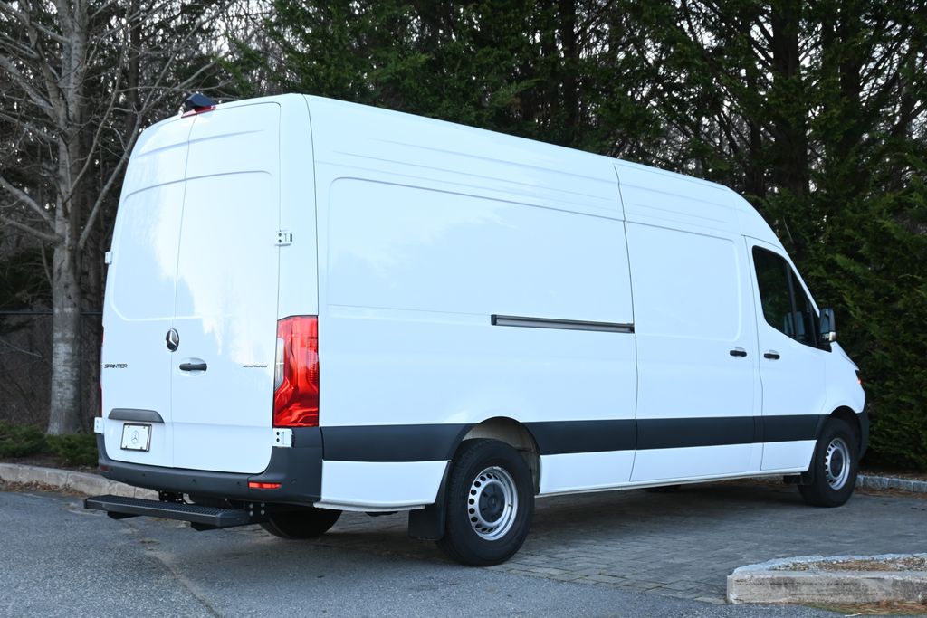 2025 Mercedes-Benz Sprinter 2500 6