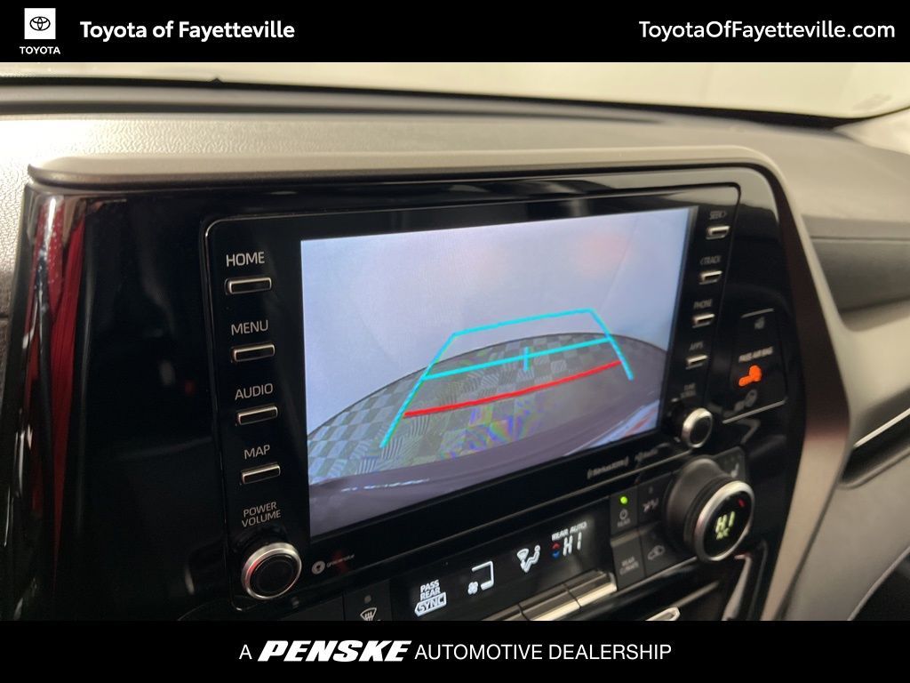 Thumbnail: 2021 Toyota Highlander - 32