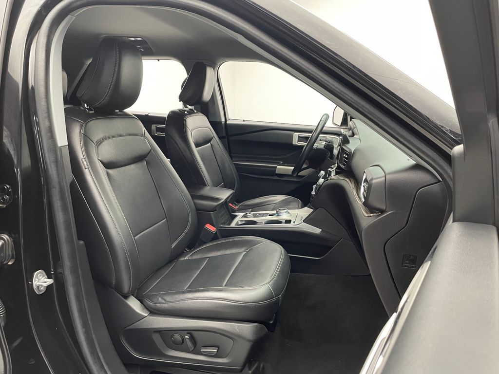 Thumbnail: 2022 Ford Explorer - 19