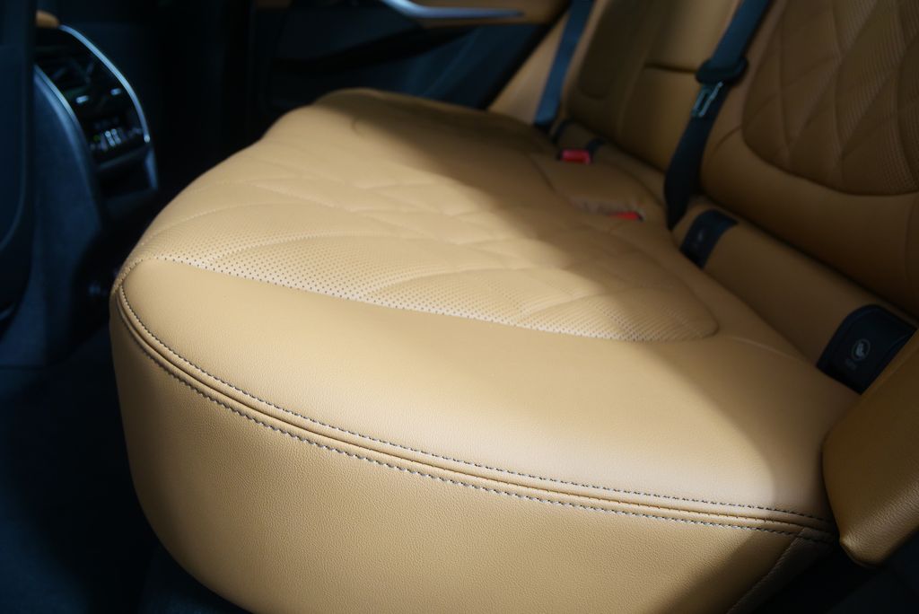 Thumbnail: 2026 BMW X5 - 14