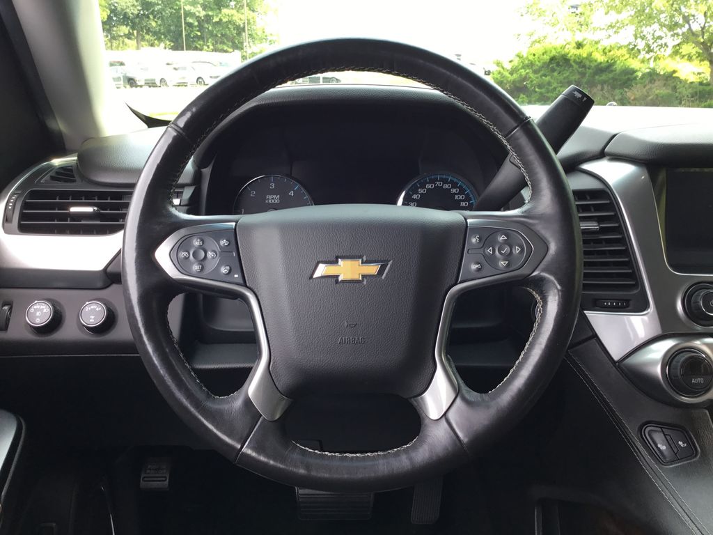 Thumbnail: 2017 Chevrolet Suburban - 21