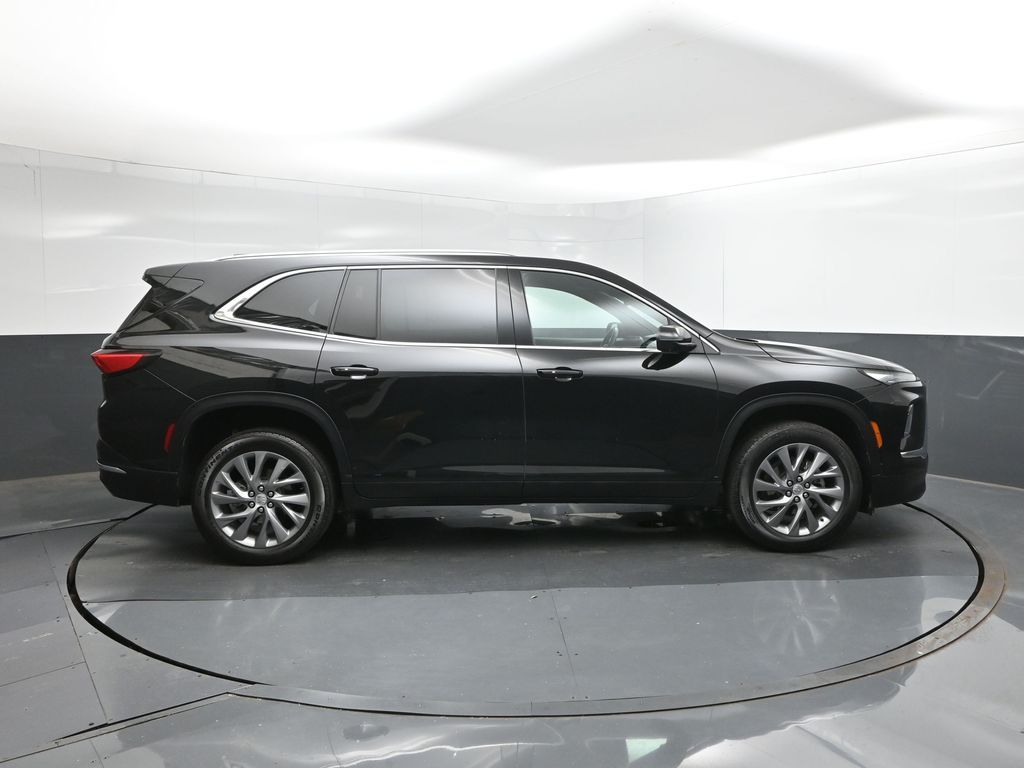 Used 2025 Buick Enclave SUV