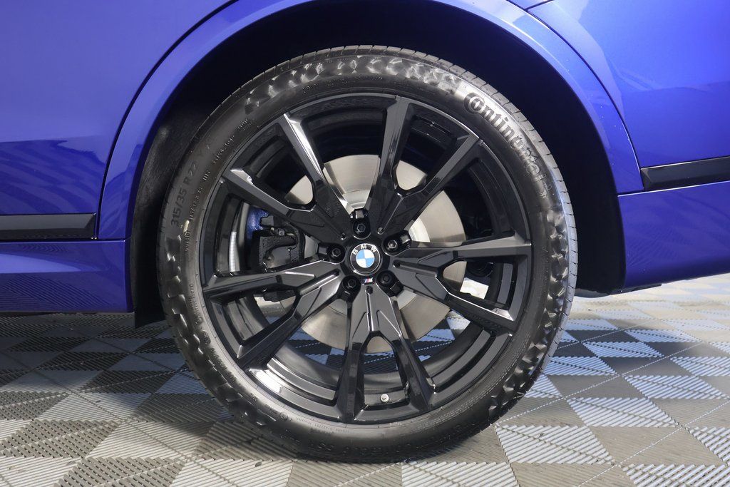 Thumbnail: 2026 BMW X7 - 10
