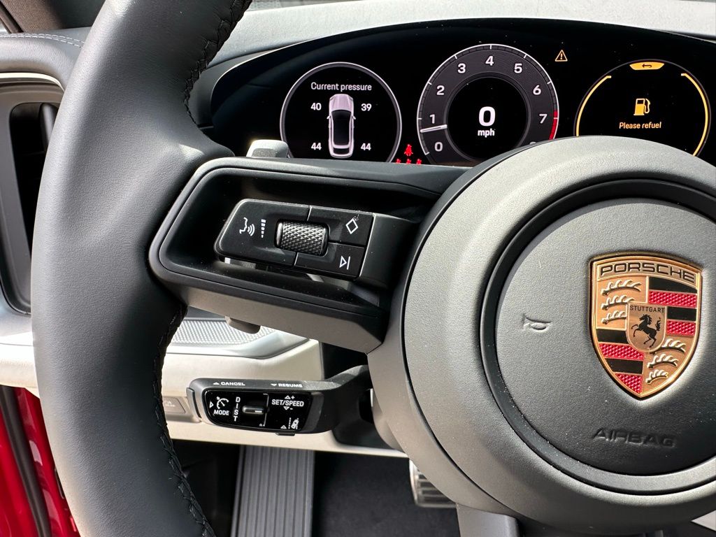 Thumbnail: 2025 Porsche  - 20