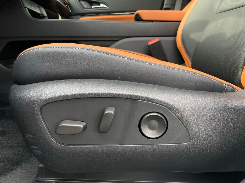 Thumbnail: 2026 Honda Prologue - 25