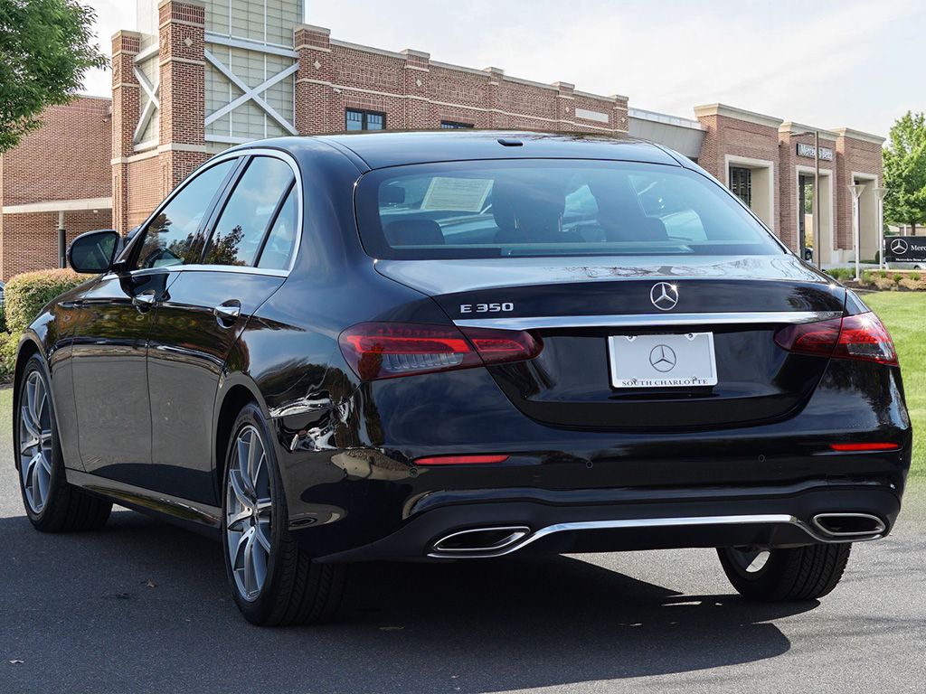 Thumbnail: 2022 Mercedes-Benz E-Class - 7