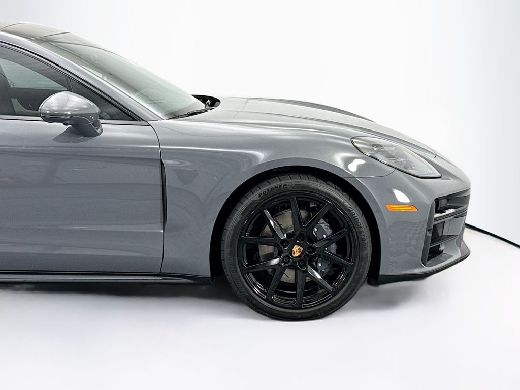 Thumbnail: 2026 Porsche Panamera - 11
