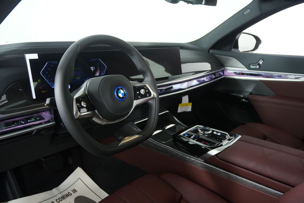 Thumbnail: 2026 BMW i7 - 12