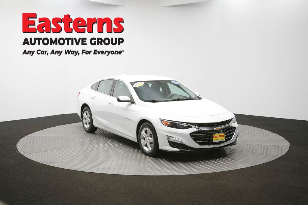 Used 2022 White Chevrolet LT image 46