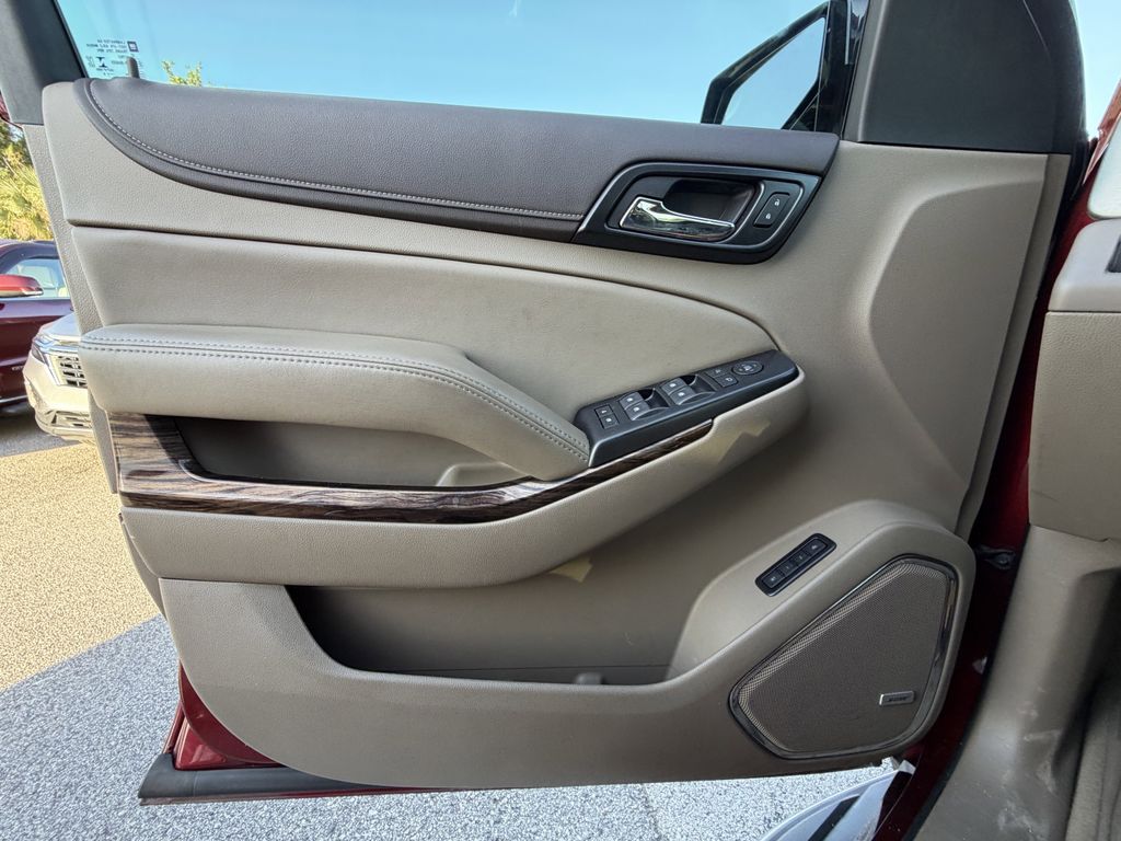 used 2019 GMC Yukon XL car, priced at $23,692