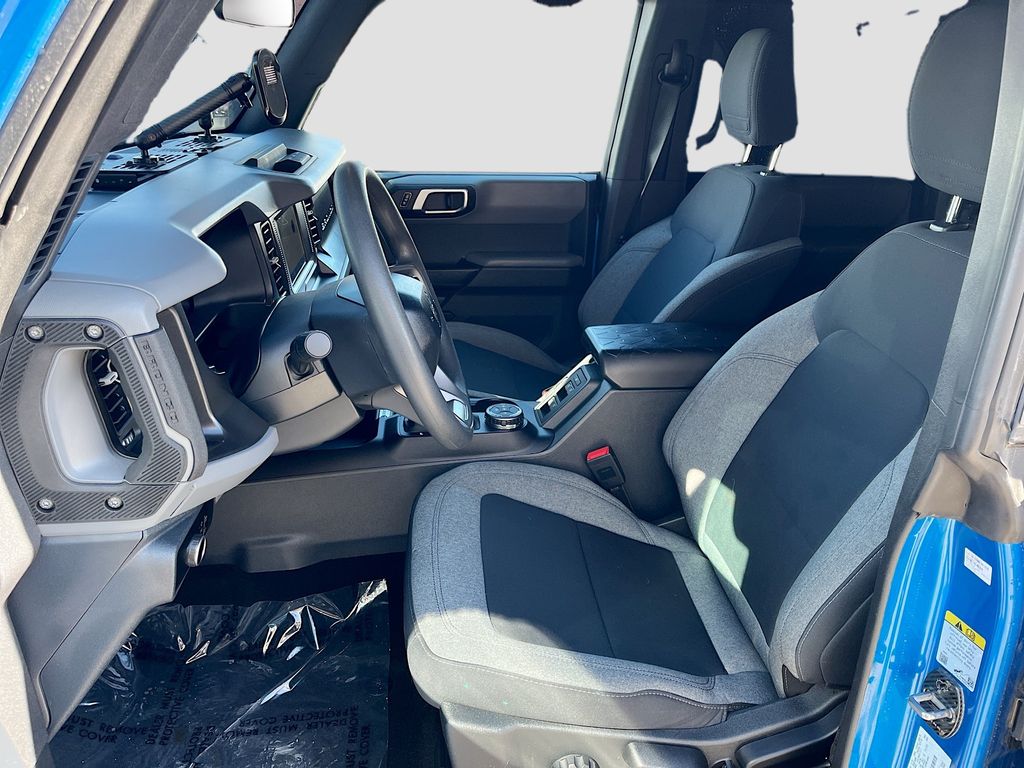 2023 Ford Bronco 4-Door Base - Photo 19