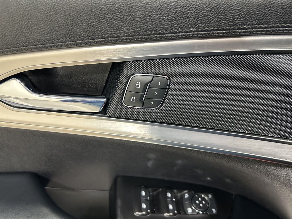 used 2020 Lincoln Nautilus car, priced at $23,744