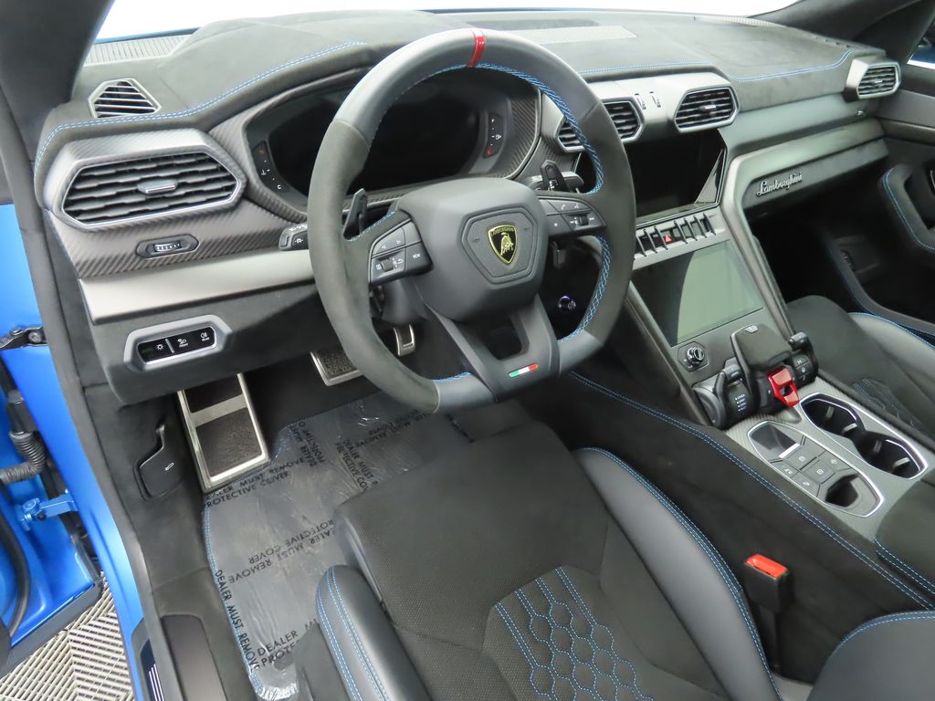 Thumbnail: 2024 Lamborghini Urus - 9