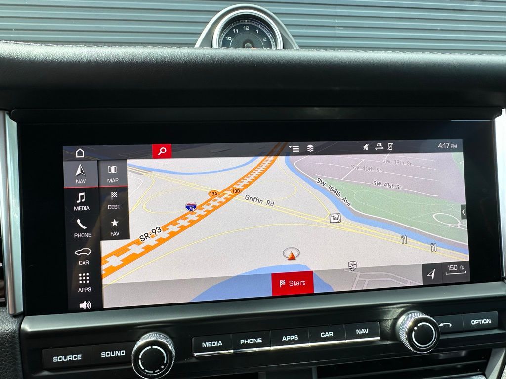 Thumbnail: 2019 Porsche Macan - 26