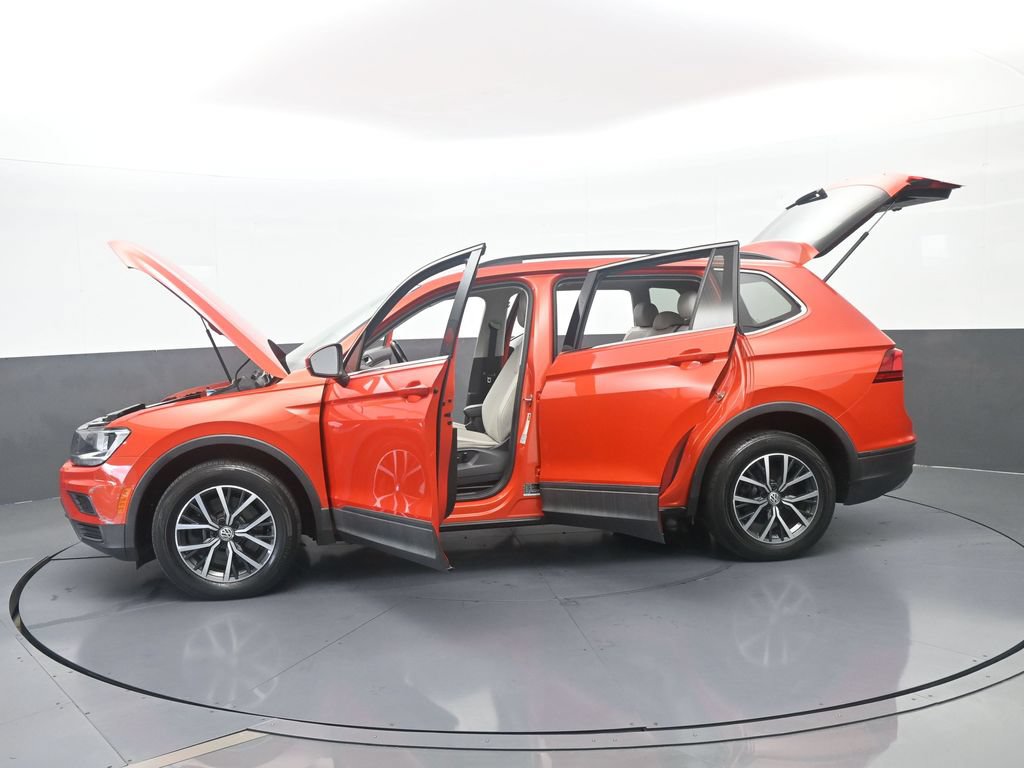 Used 2019 Orange Metallic Volkswagen 2.0T SE image 69