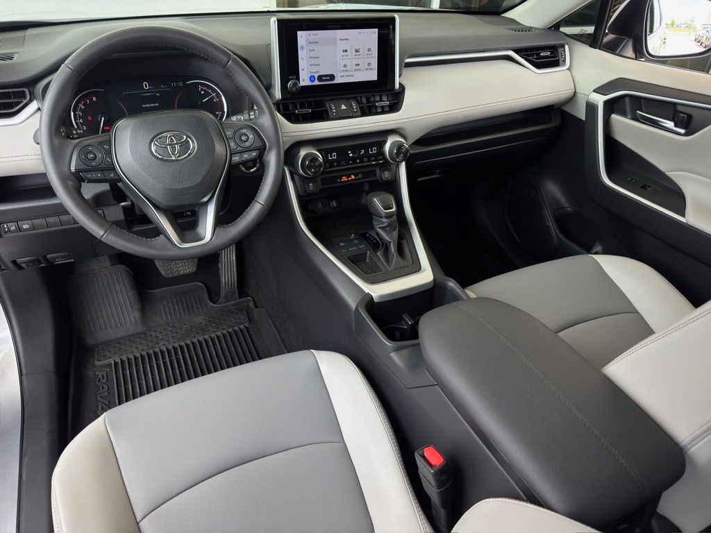 2024 Toyota RAV4 XLE Premium - 1