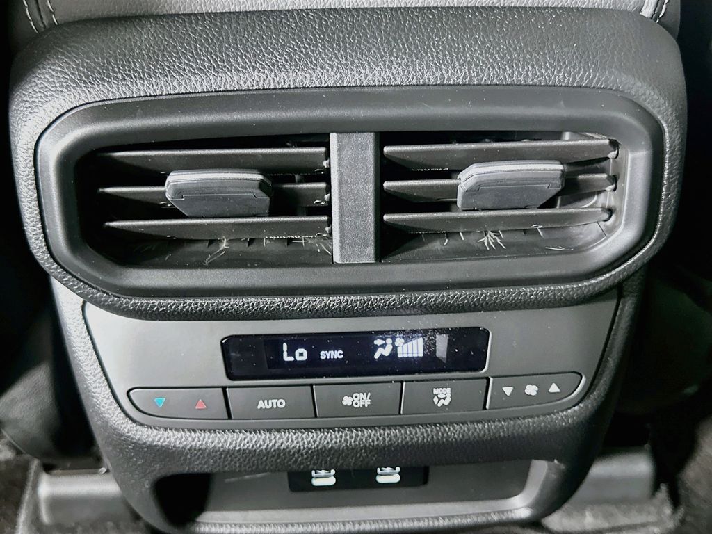 Thumbnail: 2026 Honda Pilot - 18