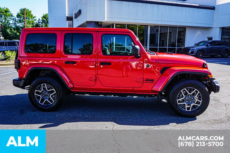 Used 2025 Red Jeep Sahara image 9
