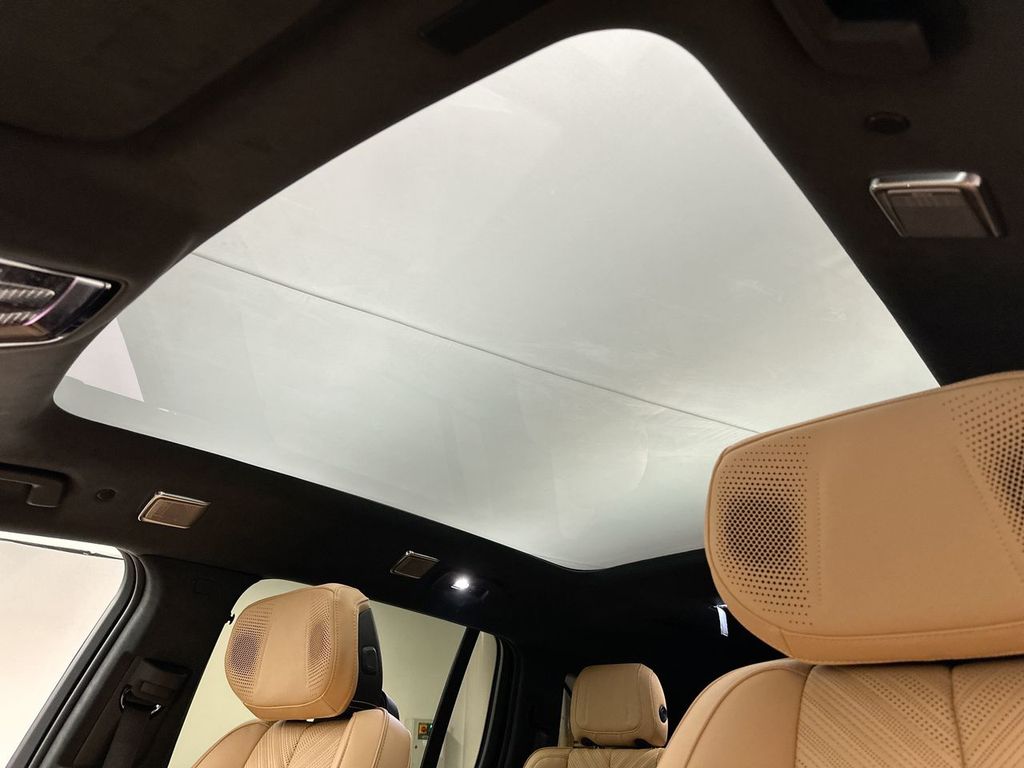 Thumbnail: 2025 Cadillac Escalade IQ - 24