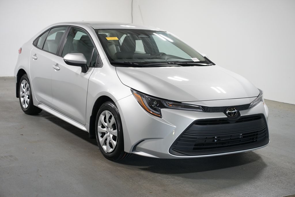 Thumbnail: 2025 Toyota Corolla - 3