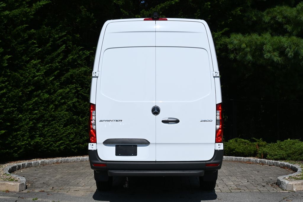 2024 Mercedes-Benz Sprinter 2500 6